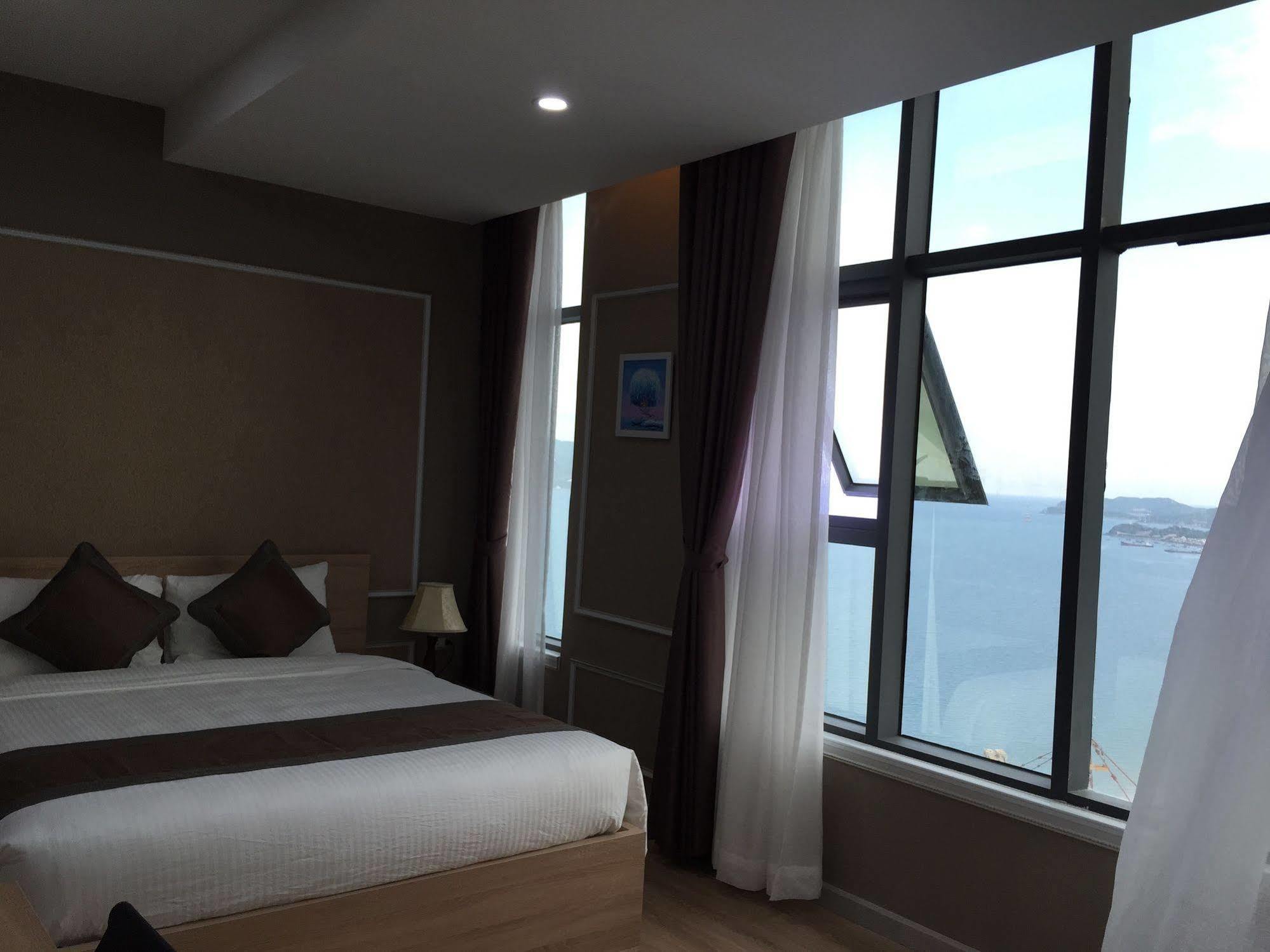 Nha Trang Star Beach Apartments Екстер'єр фото